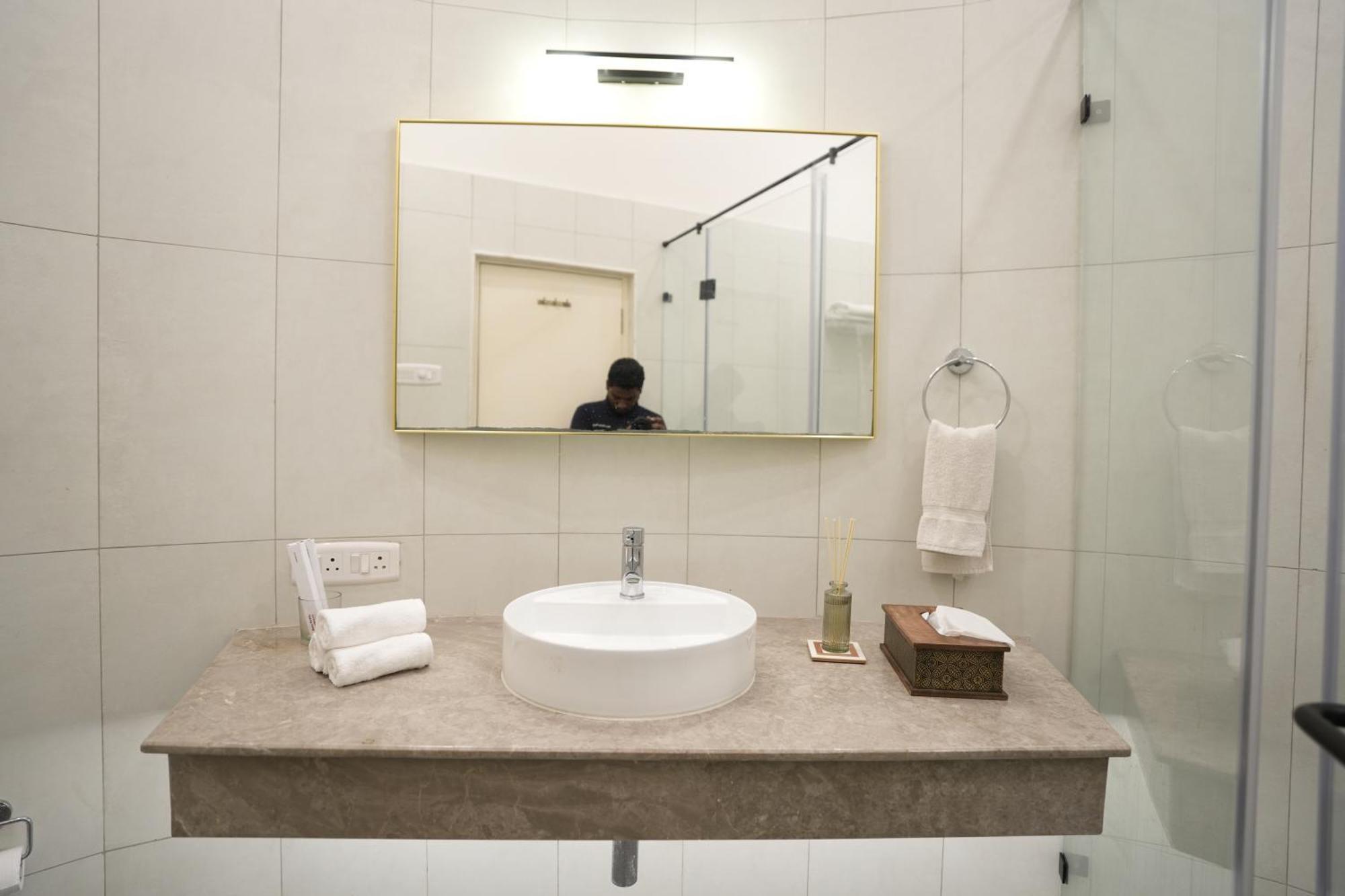 Hanu Reddy Residences Poes Garden Chennai Extérieur photo