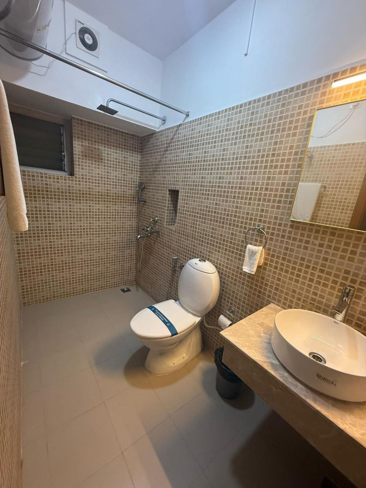 Hanu Reddy Residences Poes Garden Chennai Extérieur photo