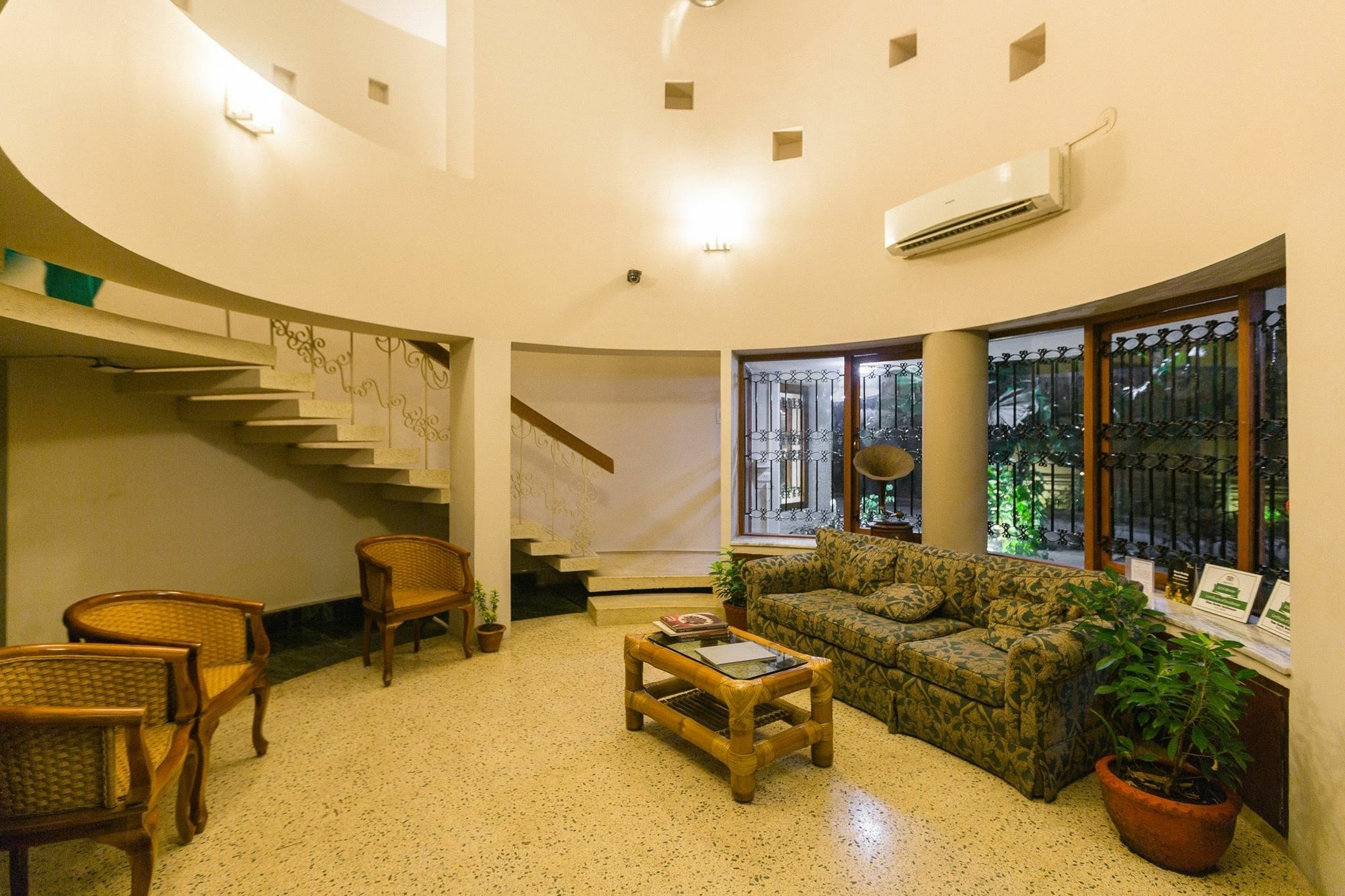 Hanu Reddy Residences Poes Garden Chennai Extérieur photo